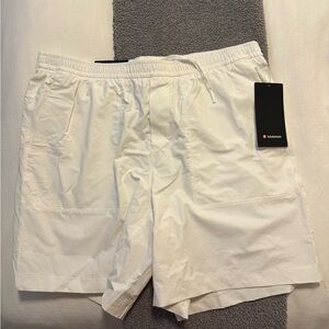 NWT lululemon Bowline Men's White Shorts